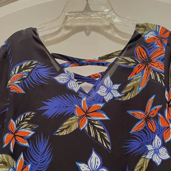 New Apt. 9 XS Blue Black Multi Floral Criss Cross Zipper Short Sleeve Top Blouse - Picture 4 of 8